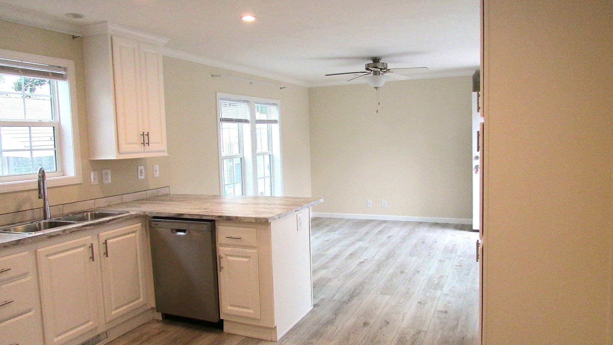 Mobile Home at 40 Cynthia Circle # 0, Weymouth MA 02188, Weymouth, photo 11 of 22