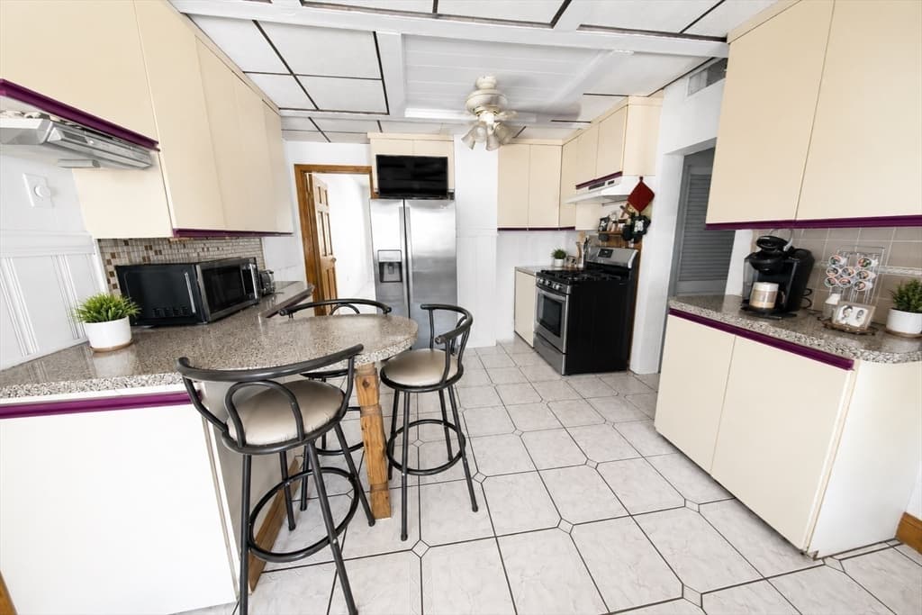 415 - 417 Mountain Ave, Revere MA 02151 photo 4