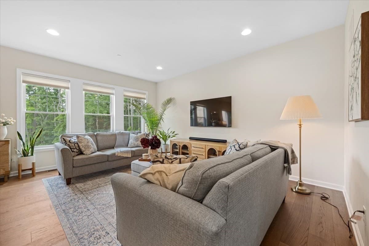 Condominium at 11 Winslow Lane # 2, Grafton MA 01536, Grafton, photo 3 of 39