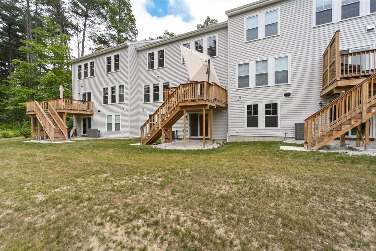 Condominium at 11 Winslow Lane # 2, Grafton MA 01536, Grafton, photo 35 of 39