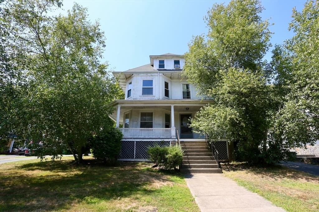 124 Forest St, Medford MA 02155