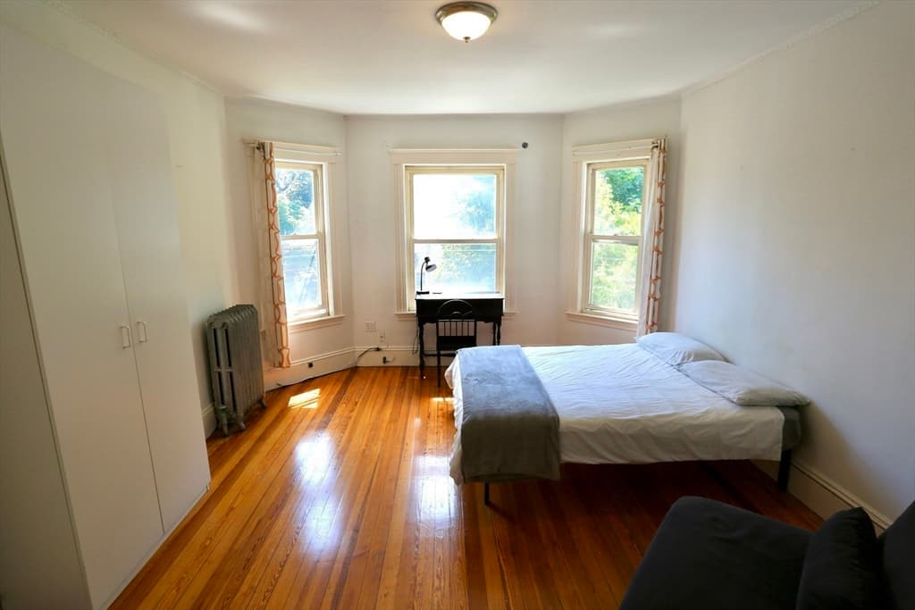 124 Forest St, Medford MA 02155 photo 19
