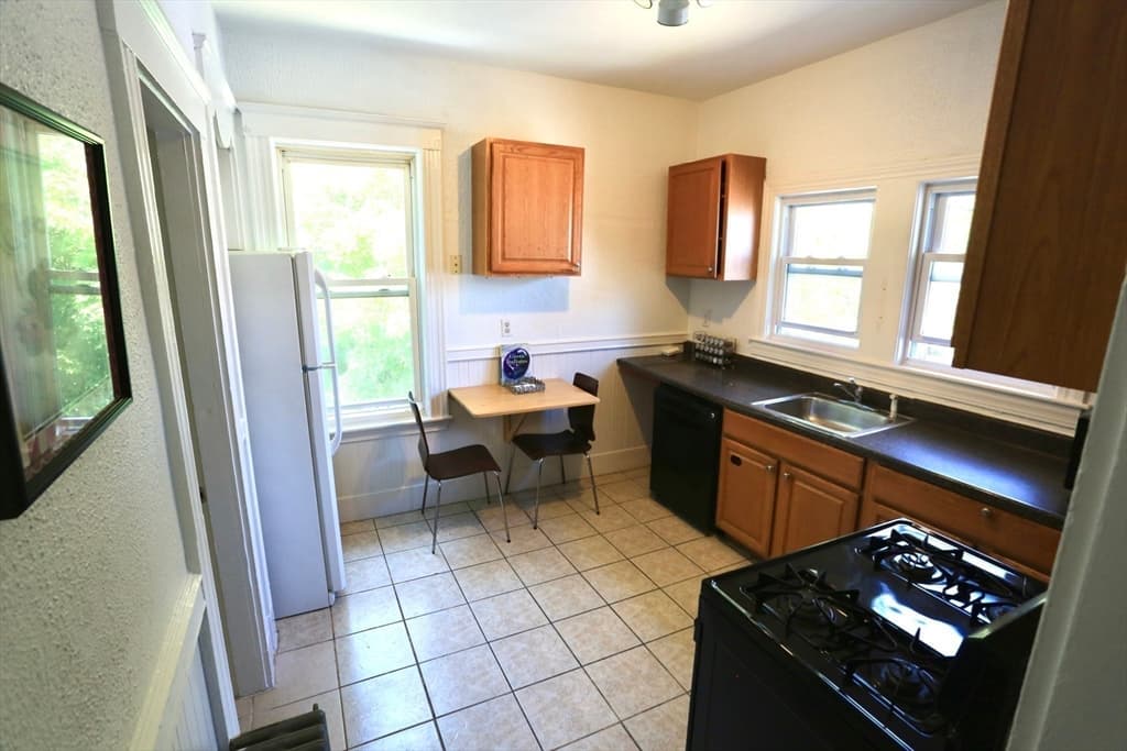 124 Forest St, Medford MA 02155 photo 21