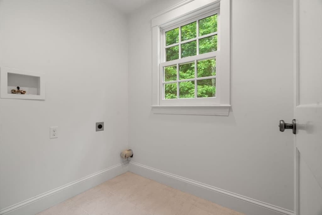 32 Perry Lane, Weston MA 02493 photo 26