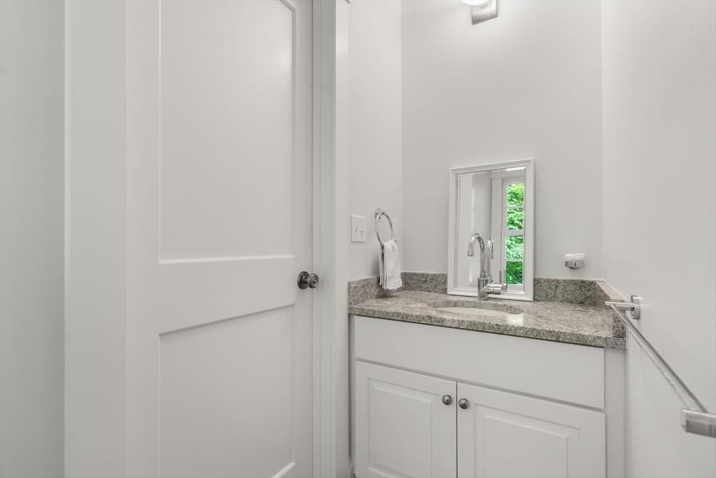 32 Perry Lane, Weston MA 02493 photo 30