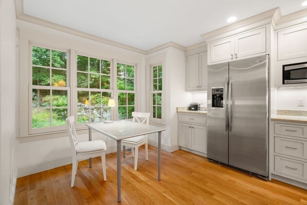 32 Perry Lane, Weston MA 02493 photo 11