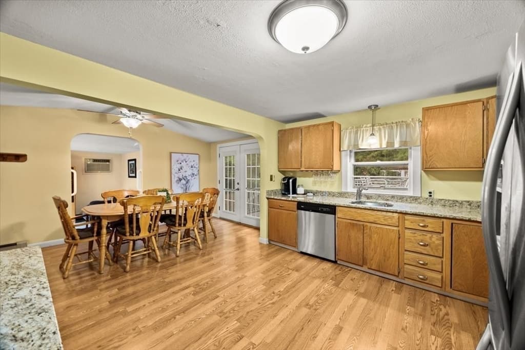 330 North Street, Randolph MA 02368 photo 4