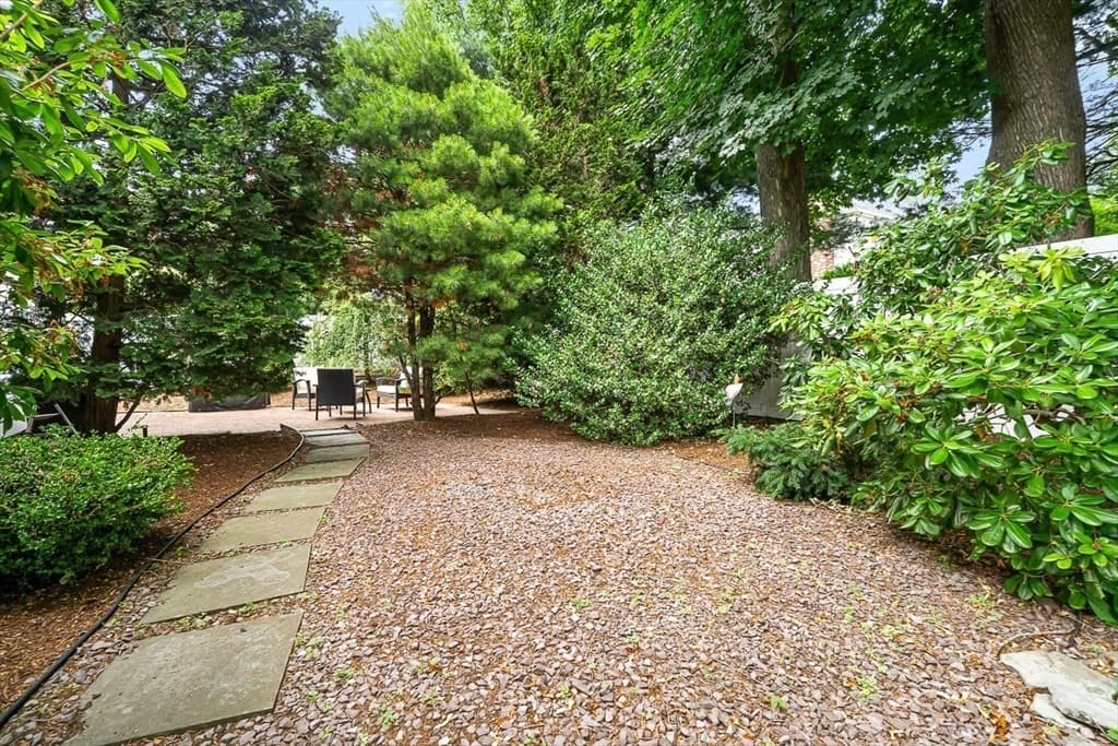 296 Linden St., Wellesley MA 02481 photo 31