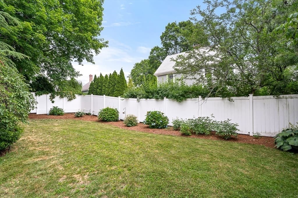 296 Linden St., Wellesley MA 02481 photo 29
