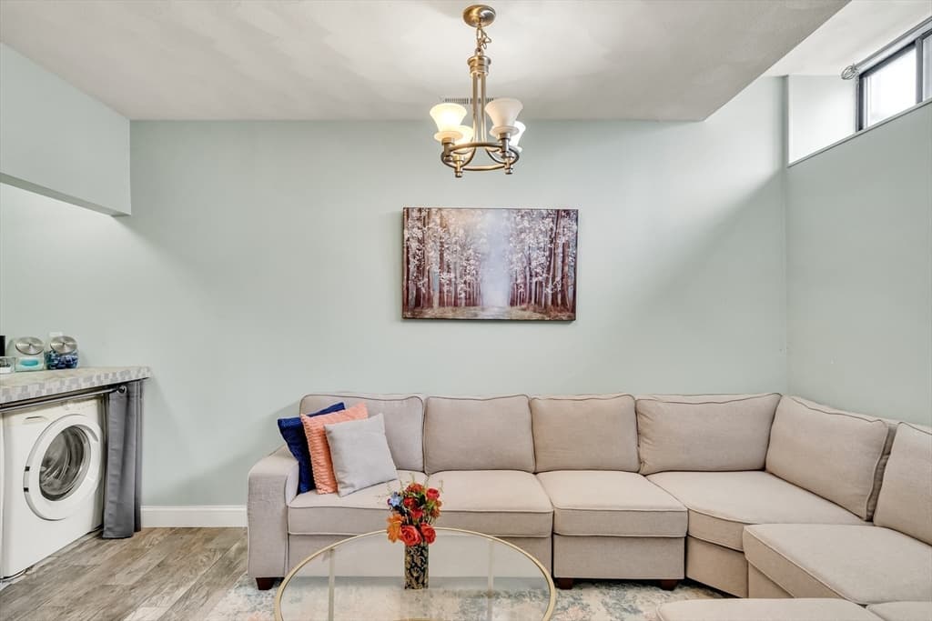 Condominium at 356-358 Main Street # 1, Boston MA 02129, Boston, photo 10 of 38