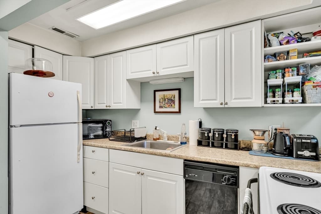 Condominium at 356-358 Main Street # 1, Boston MA 02129, Boston, photo 18 of 38