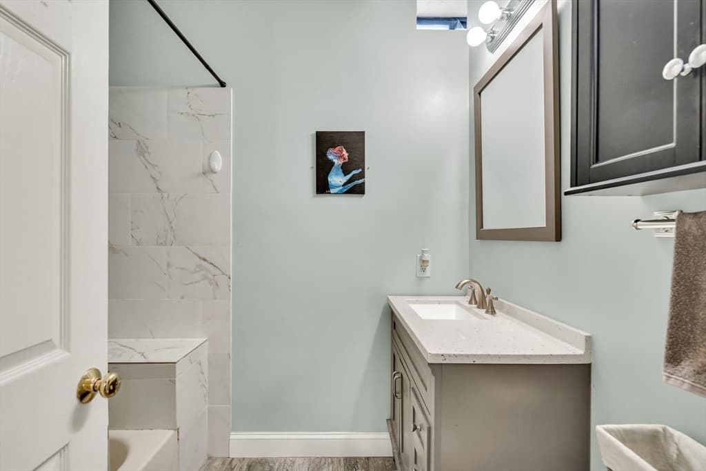 Condominium at 356-358 Main Street # 1, Boston MA 02129, Boston, photo 25 of 38