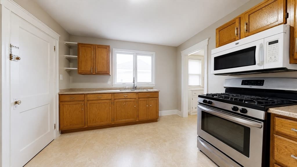 18 Prospect Street, Watertown MA 02472 photo 2