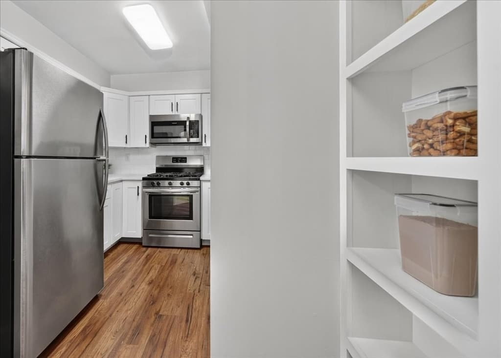 Condominium at 26 School St. # 210, Hull MA 02045, Hull, photo 3 of 32