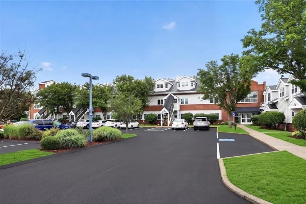 Condominium at 26 School St. # 210, Hull MA 02045, Hull, photo 29 of 32