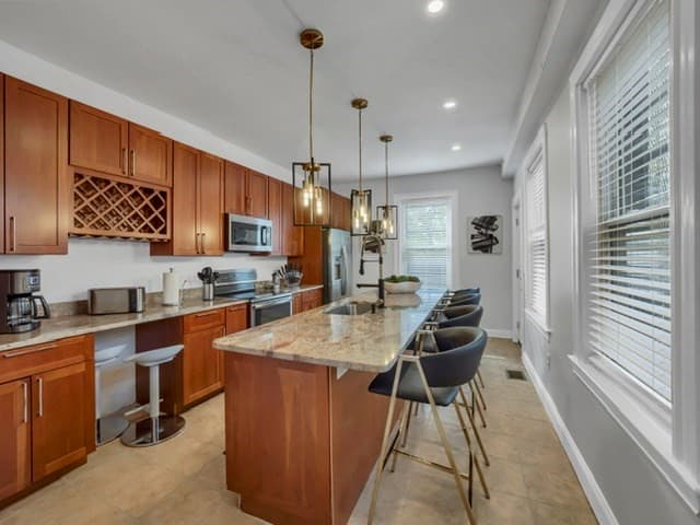 Condominium at 32 Williams St # 1, Boston MA 02446, Boston, photo 7 of 26