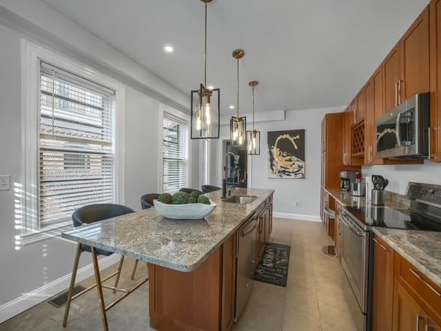 Condominium at 32 Williams St # 1, Boston MA 02446, Boston, photo 10 of 26