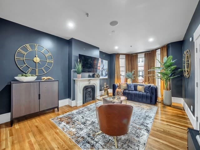 Condominium at 32 Williams St # 1, Boston MA 02446, Boston, photo 4 of 26