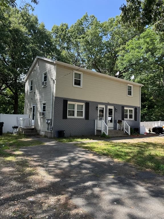 524 Goodwin St, Springfield MA 01151