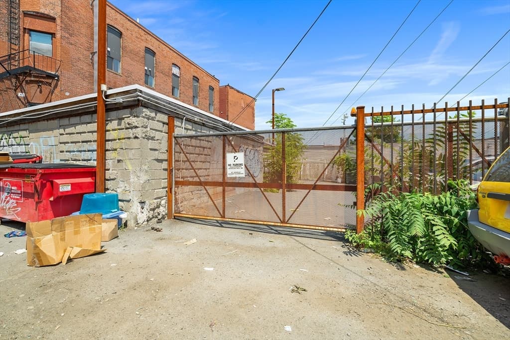 202 Broadway # 31, Lawrence MA 01840 photo 33