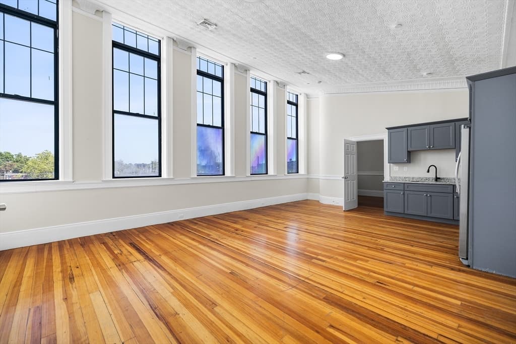 202 Broadway # 31, Lawrence MA 01840 photo 4