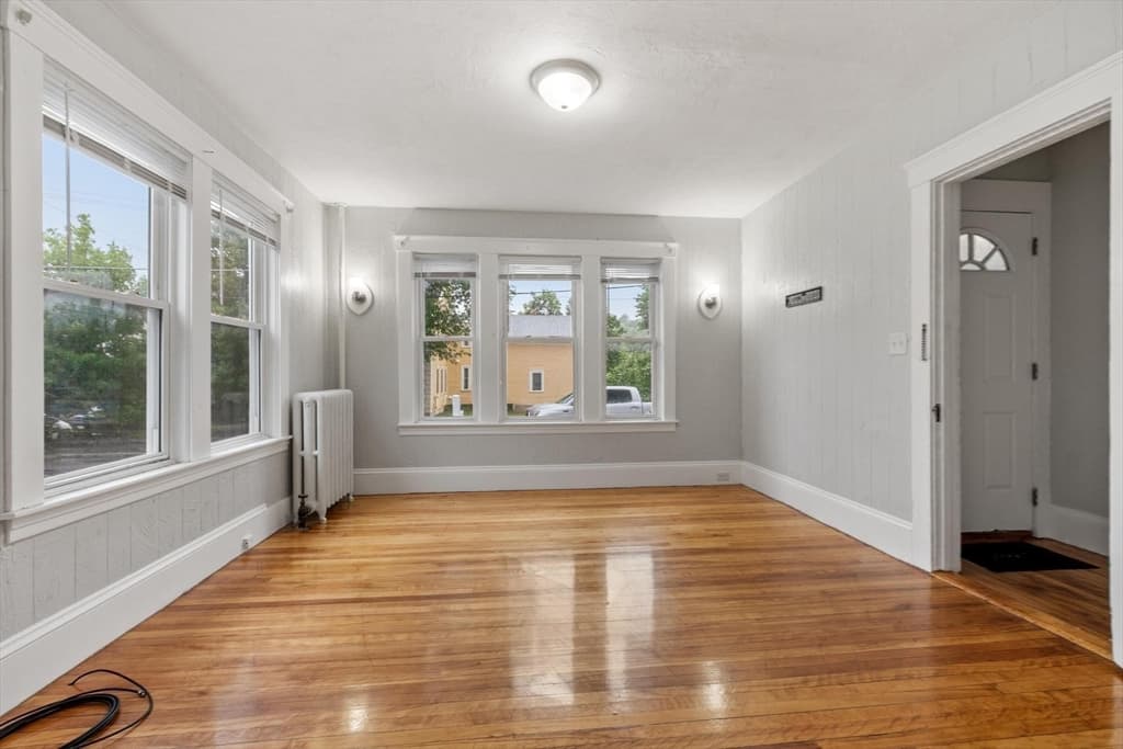 143 Highland Ave, Fitchburg MA 01420 photo 2
