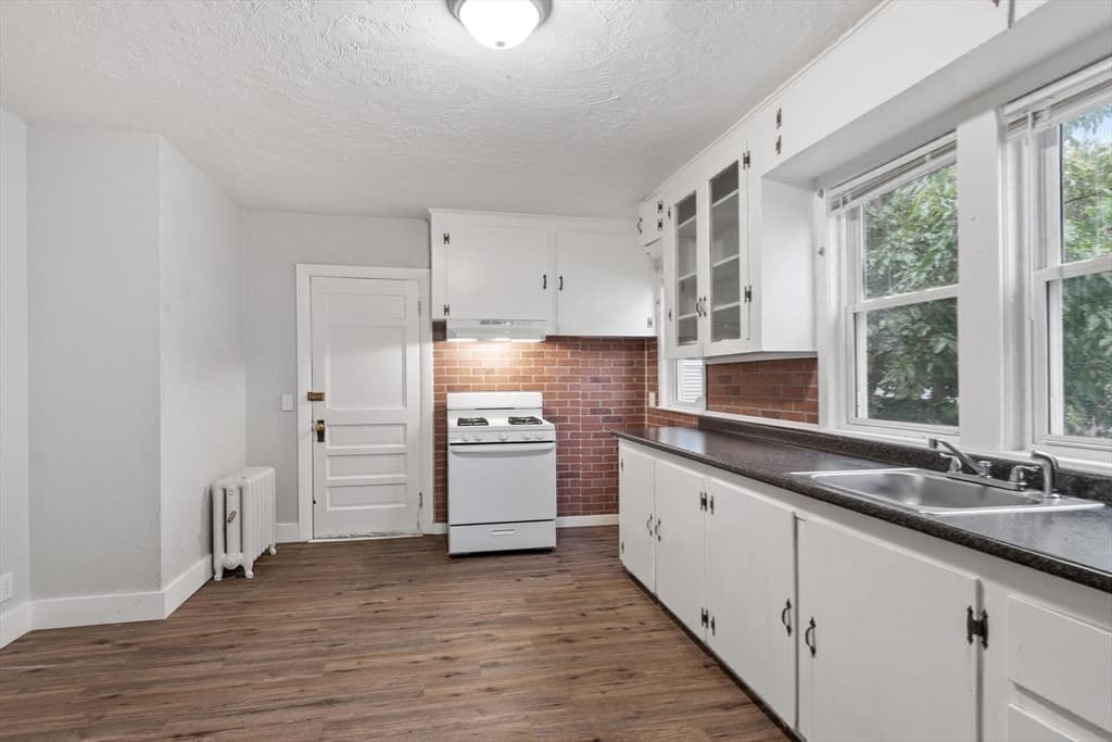 143 Highland Ave, Fitchburg MA 01420 photo 12