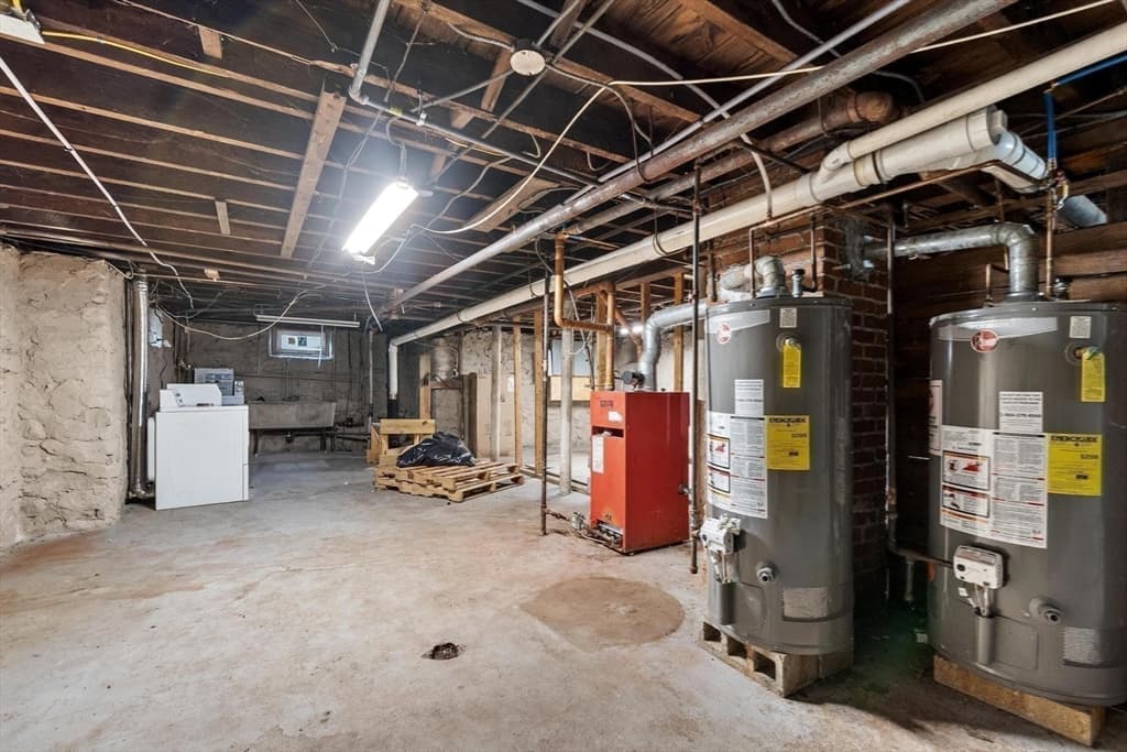 143 Highland Ave, Fitchburg MA 01420 photo 38
