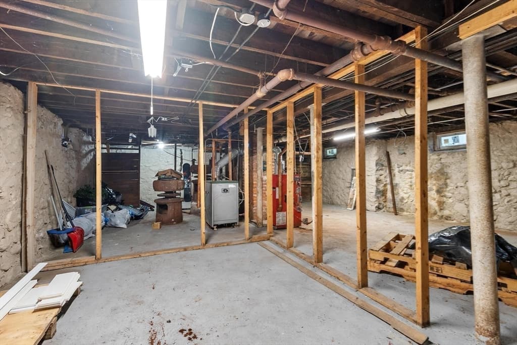 143 Highland Ave, Fitchburg MA 01420 photo 37