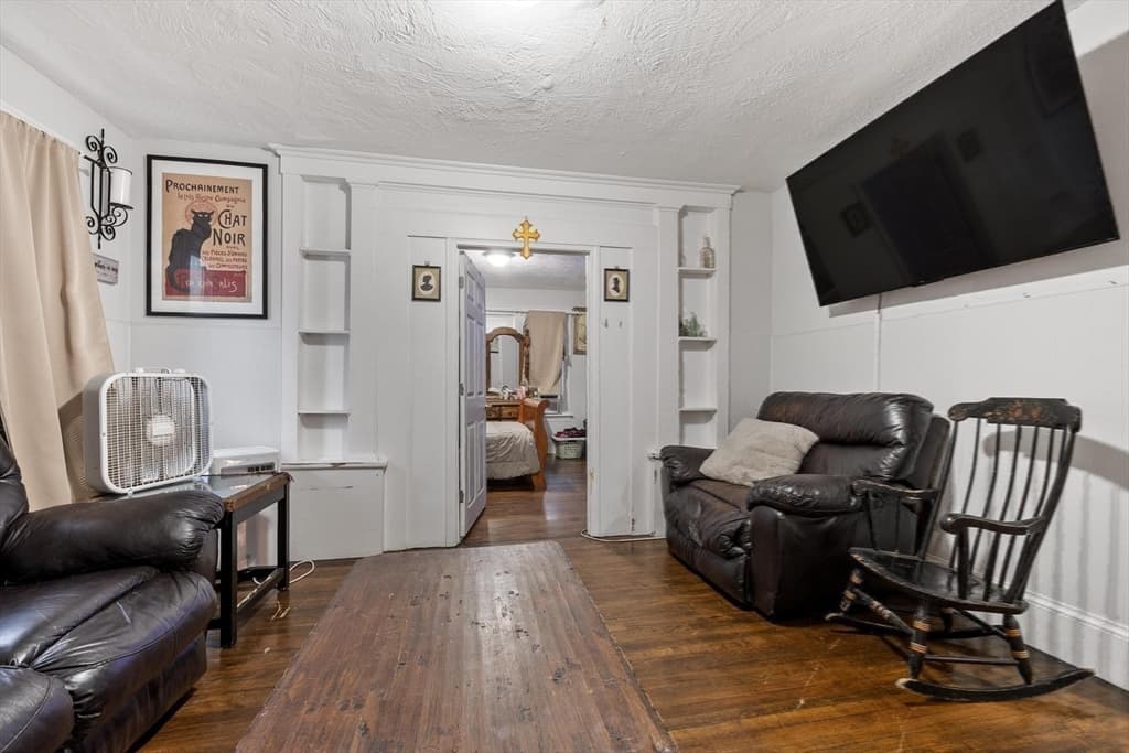 143 Highland Ave, Fitchburg MA 01420 photo 25