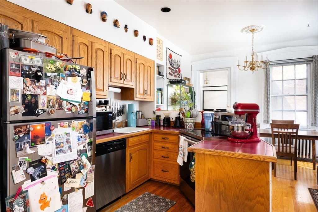 2 Derne Street, Boston MA 02114 photo 18