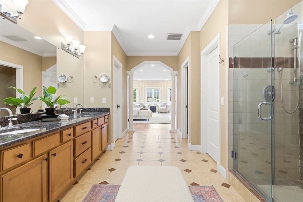 Single Family Residence at 2 Bridle Path, Lynnfield MA 01940, Lynnfield, photo 23 of 41