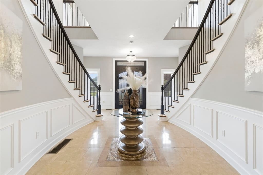 Single Family Residence at 2 Bridle Path, Lynnfield MA 01940, Lynnfield, photo 12 of 41