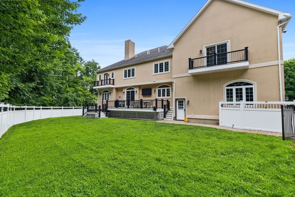 Single Family Residence at 2 Bridle Path, Lynnfield MA 01940, Lynnfield, photo 37 of 41