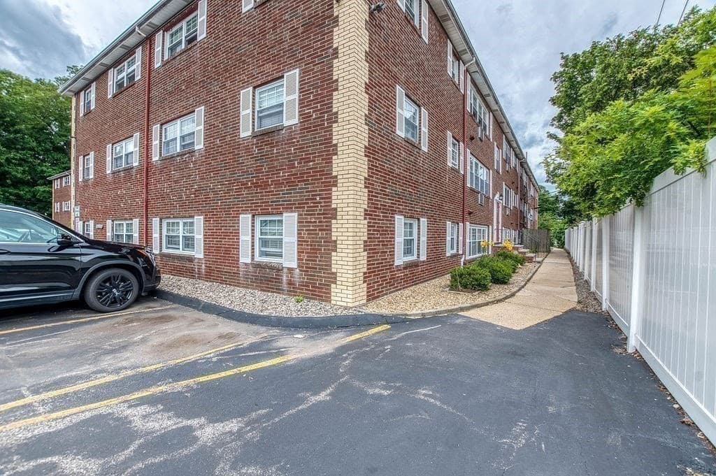 5 Cass St # 2, Boston MA 02132 photo 20