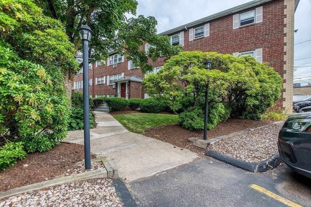 5 Cass St # 2, Boston MA 02132 photo 21