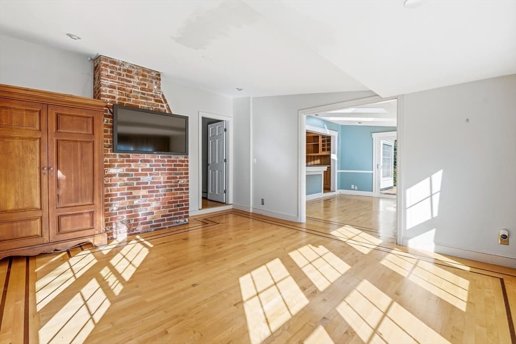 21 Goulding St E, Sherborn MA 01770 photo 10