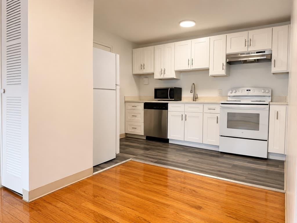 Condominium at 276 Corey Rd # 23, Boston MA 02135, Boston, photo 3 of 8