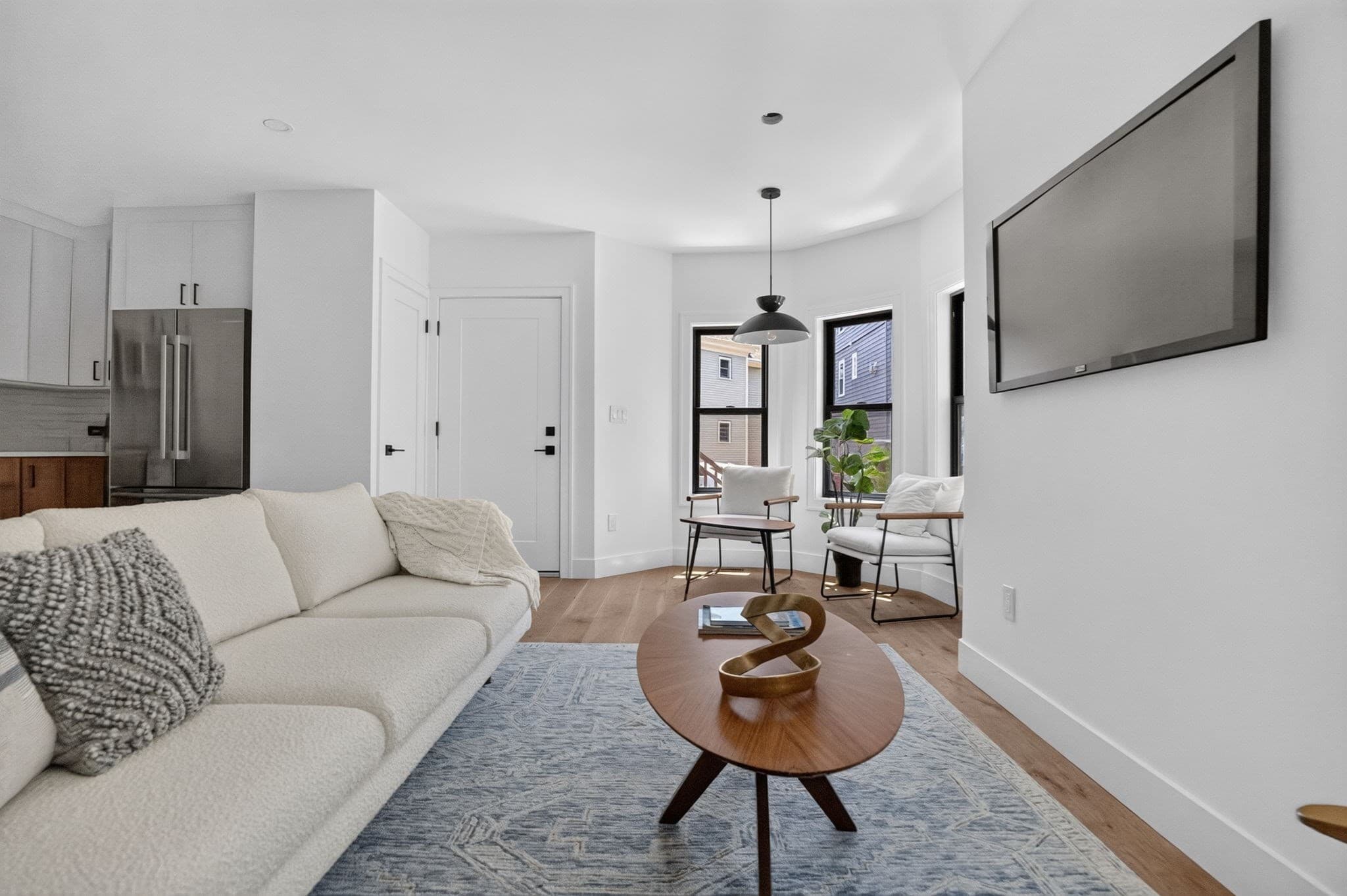 Condominium at 37 Kingston St # A, Somerville MA 02144, photo 2 of 25
