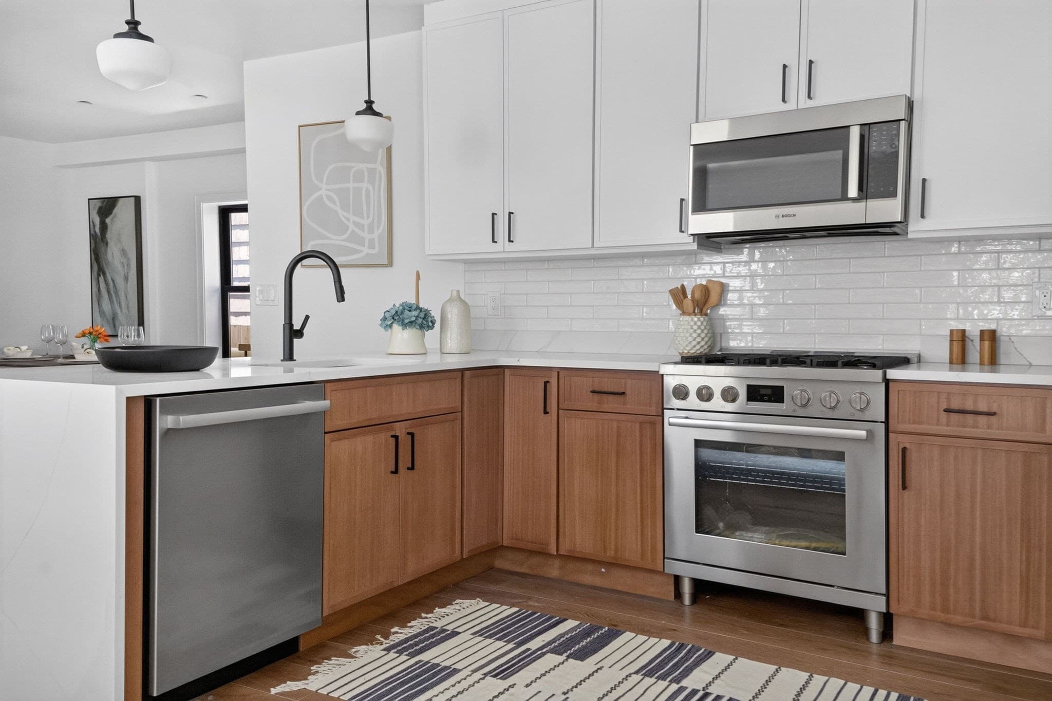 Condominium at 37 Kingston St # A, Somerville MA 02144, photo 7 of 25