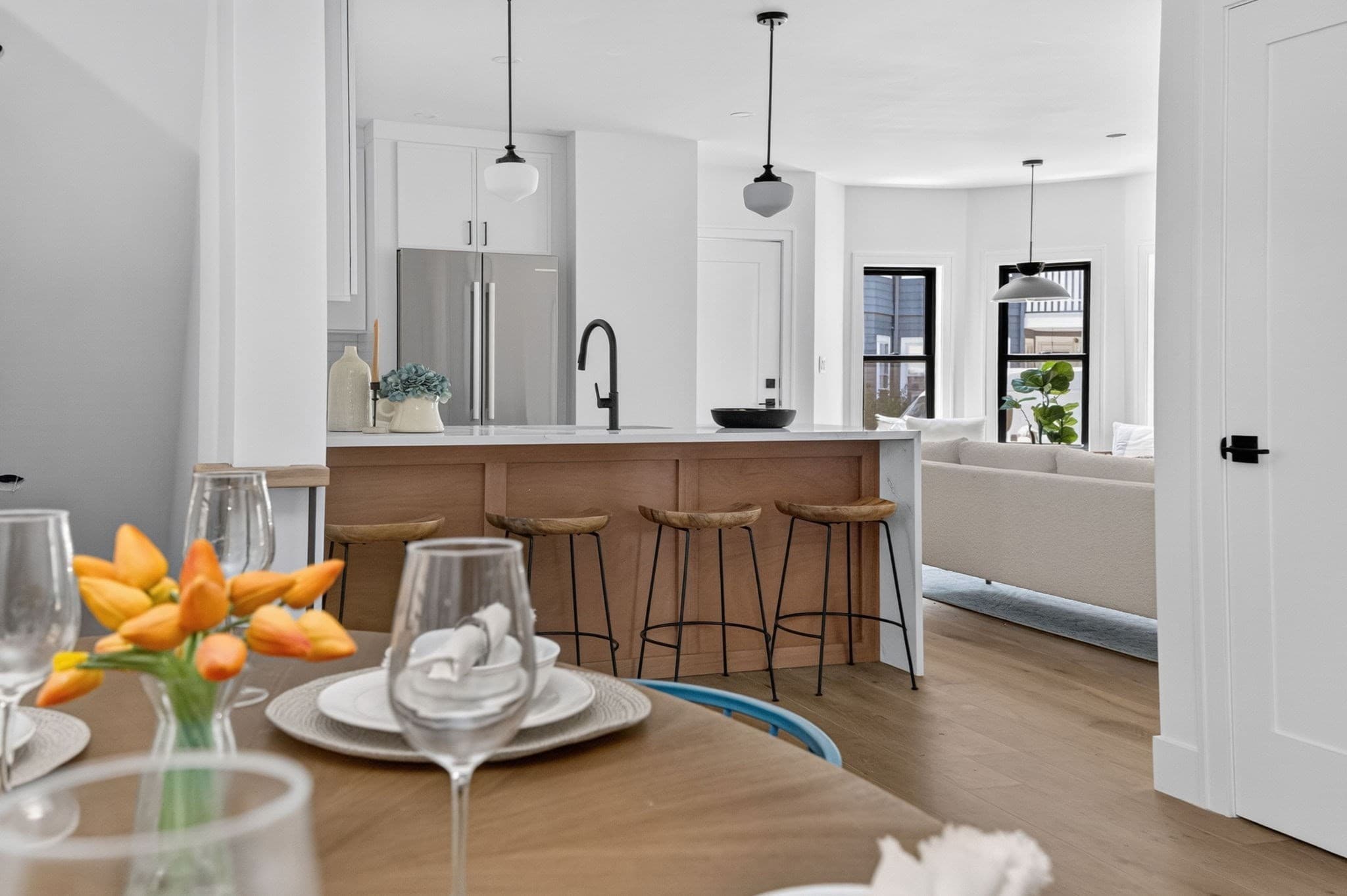 Condominium at 37 Kingston St # A, Somerville MA 02144, photo 9 of 25