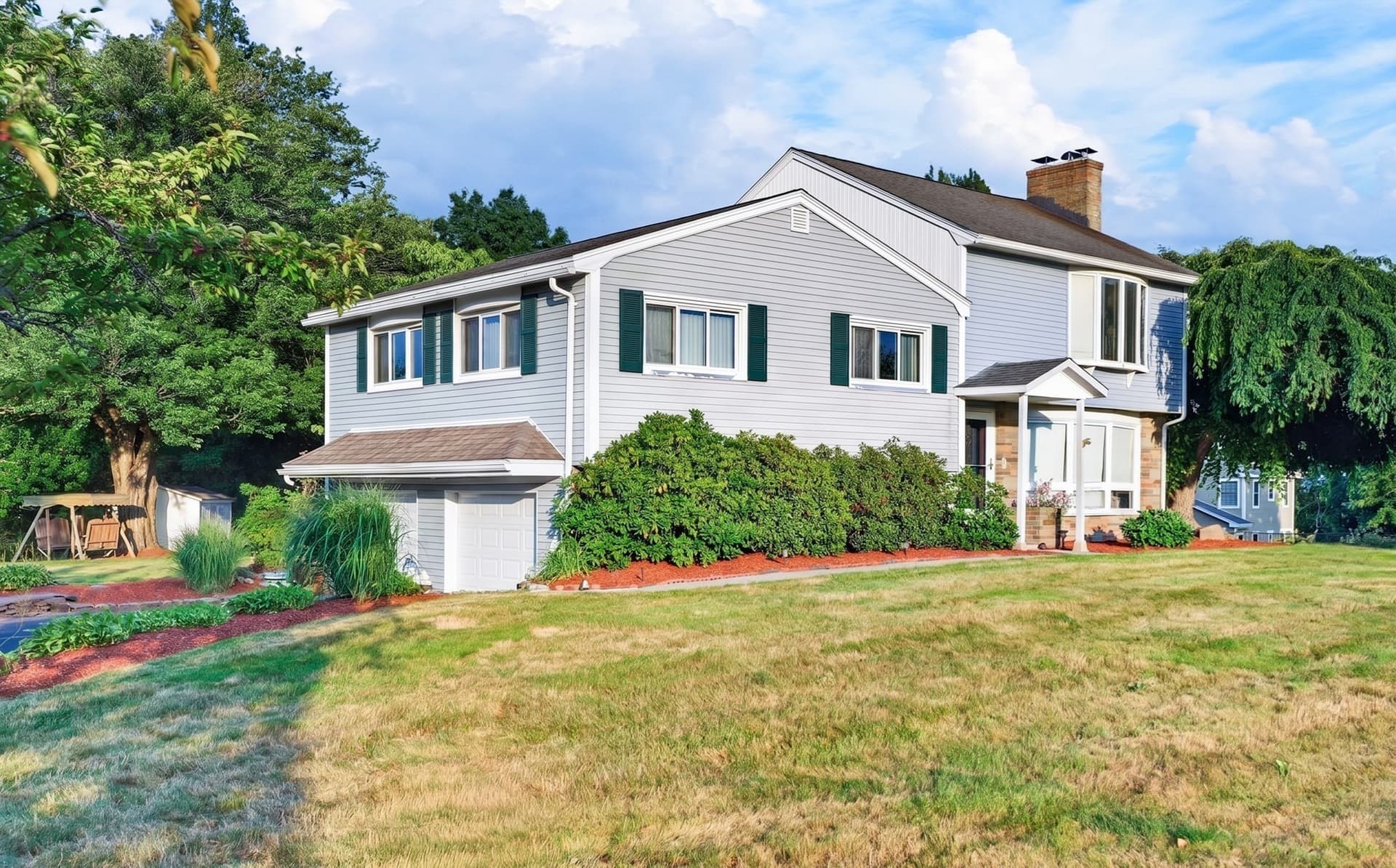 Single Family Residence at 96 Sunrise Ave, Leominster MA 01453, photo 2 of 40