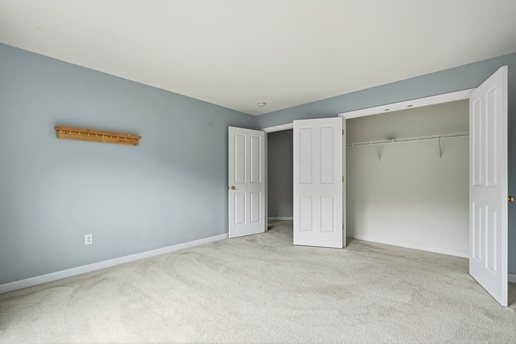 Condominium at 46 Tulip Cir. # 46, Grafton MA 01560, Grafton, photo 28 of 41