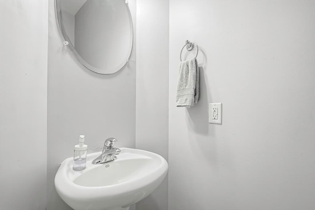Condominium at 46 Tulip Cir. # 46, Grafton MA 01560, Grafton, photo 33 of 41