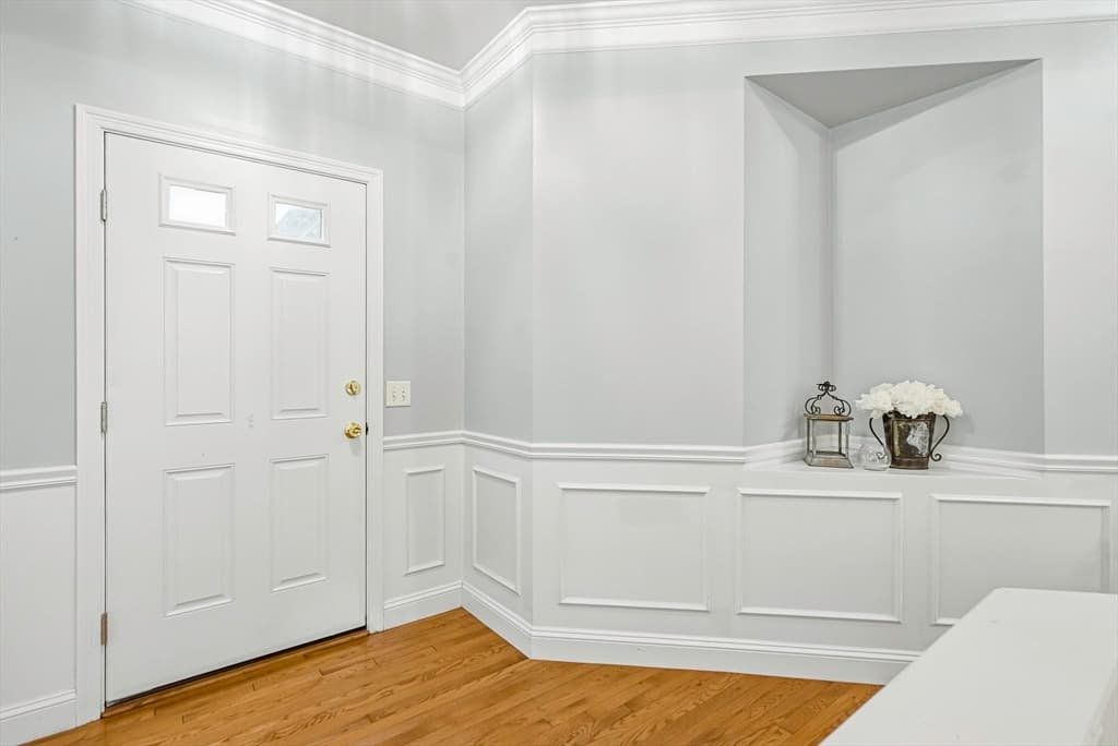 Condominium at 46 Tulip Cir. # 46, Grafton MA 01560, Grafton, photo 8 of 41