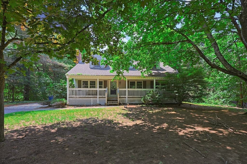 Single Family Residence at 47 Sleepy Hollow Ln, Wrentham MA 02093, Wrentham, photo 2 of 40