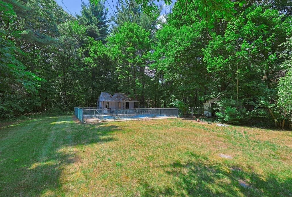 Single Family Residence at 47 Sleepy Hollow Ln, Wrentham MA 02093, Wrentham, photo 38 of 40