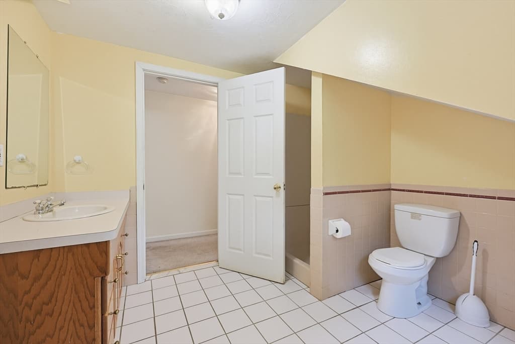 Single Family Residence at 47 Sleepy Hollow Ln, Wrentham MA 02093, Wrentham, photo 35 of 40
