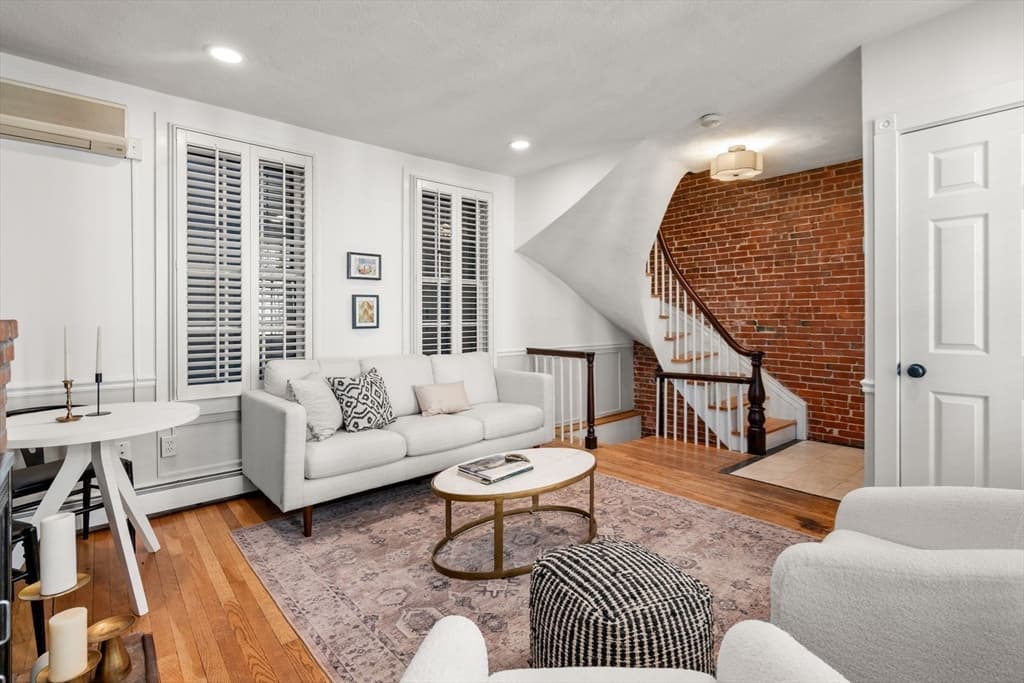 Condominium at 22 Shawmut St, Boston MA 02116, Boston, photo 3 of 19