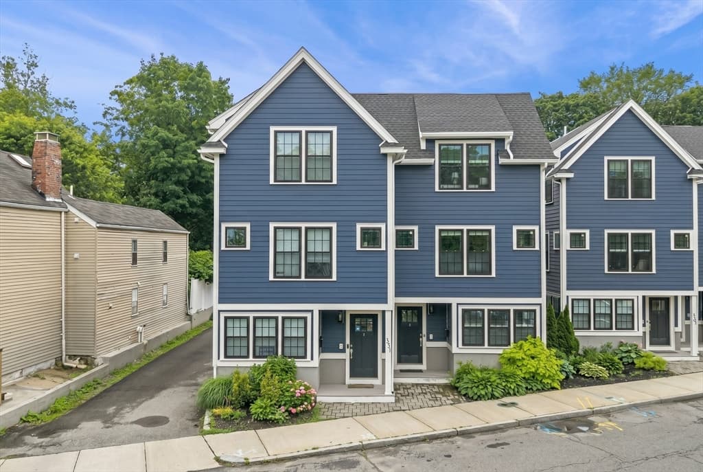 331 Bridge St # 2, Salem MA 01970